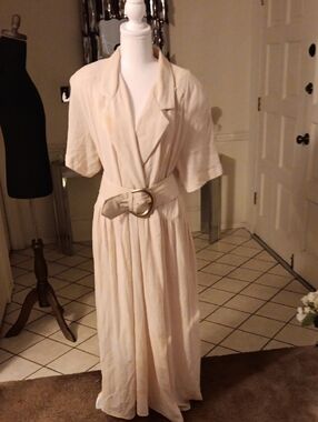 JTV Cream Belted Maxi Dress